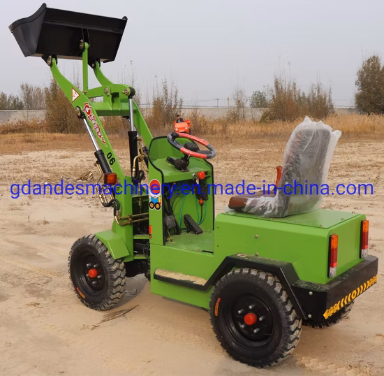 Mini tracteurs avec chargeur frontal 800kg chargeant la chargeuse à roues chinoise